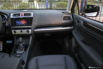 2015款傲虎 2.0DIT 尊贵版