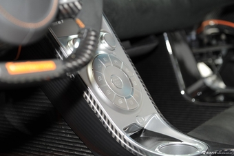 2014款科尼塞克One:1