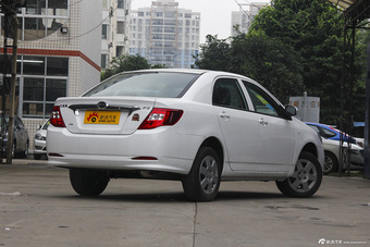 2015款比亚迪全新F3节能版1.5L手动舒适型