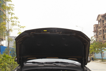 2015款众泰T600 1.5T手动尊贵型