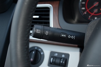 2016款上汽大通G10 2.0T手动豪华版