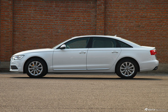 2014款奥迪A6L 30TFSI豪华型