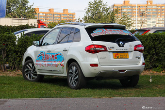 2014款雷诺科雷傲2.5L四驱豪华版