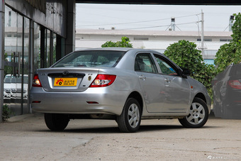 2013款比亚迪F3 1.5L手动舒适型