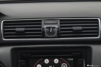 2014款帕萨特1.4T DSG蓝驱版