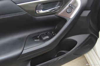 2015款天籁2.5L自动XL Upper欧冠科技版