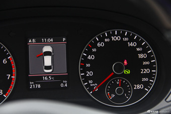 2015款帕萨特2.0T自动DSG至尊版