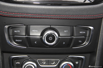 2016款中华V3 1.5T手动旗舰型