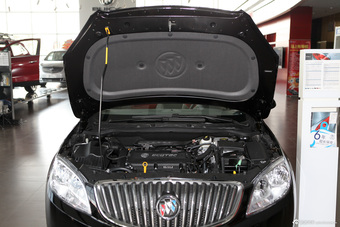 2013款英朗GT 1.6L自动舒适型