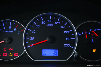 2014款五菱宏光 1.2L 手动标准型