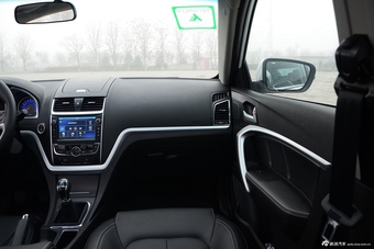 2016款吉利帝豪1.3T手动三厢向上版