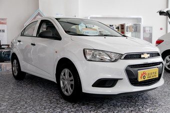 2014款爱唯欧三厢1.4L手动舒享版