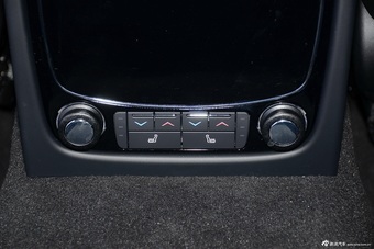 2016款捷豹XJL 2.0T自动两驱典雅商务版