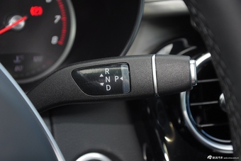 2015款奔驰C300运动版