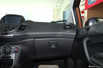 2013款嘉年华三厢1.5L手动风尚型