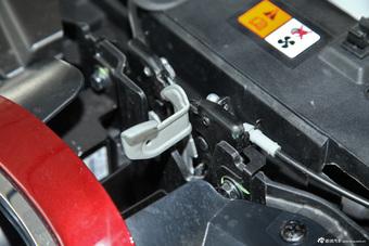 2014款马自达CX-7 2.5L两驱尊贵版