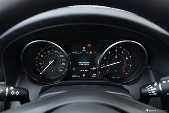 2016款捷豹XF 2.0T自动两驱风华版