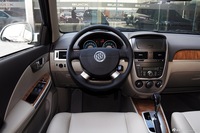 2015款凯越1.5L自动尊享型