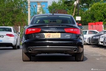 2015款奥迪A6L 35FSIquattro舒适型