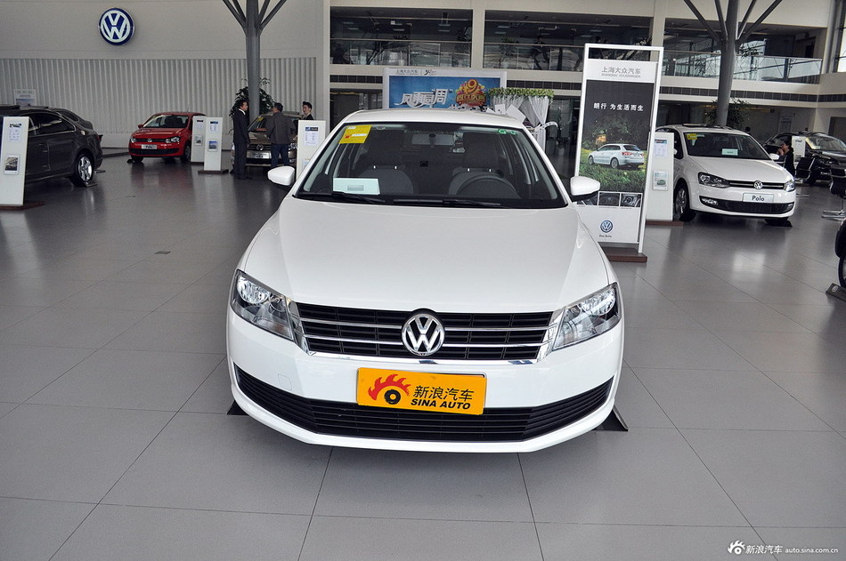 2013款朗行1.6L自动风尚型 雅致白