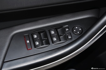 2015款观致3都市SUV 1.6T自动炫动派