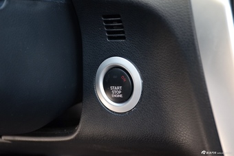 2016款奔腾B90 1.8T自动尊贵型十周年纪念版