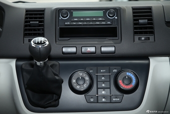 2013款金杯新海狮2.2L豪华型V22