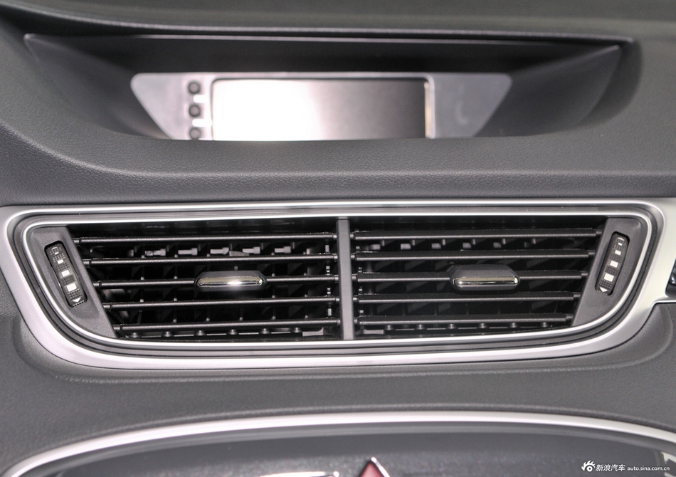 2014款标致308乐享版1.6L自动风尚型