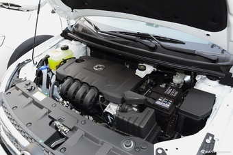 2016款风神AX3 1.5L手动尚酷型