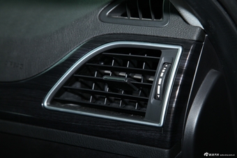 2014款绅宝D70 2.0T 自动豪华版