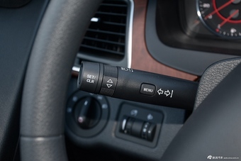 2016款上汽大通G10 2.0T自动精英版