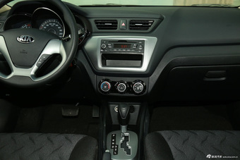 2015款起亚K2 1.4L自动GLS三厢