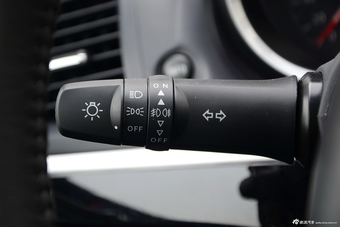 2016款翼神1.8L 手动黑白复刻版