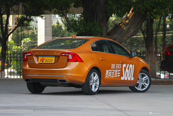 2016款沃尔沃S60L 2.0T自动 T5智驭版