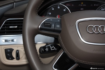 2014款奥迪A8L W12旗舰 版