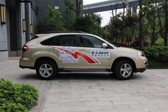 2014款比亚迪S6 1.5TI手动旗舰型