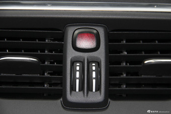 2016款沃尔沃V40 1.5T自动 T3 智逸版