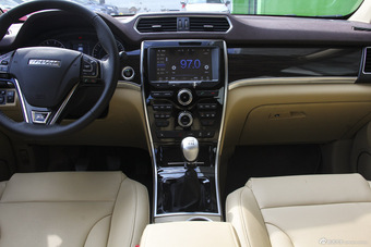 2016款哈弗H2 1.5T手动四驱豪华型