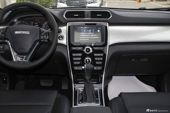 2016款哈弗H2 1.5T自动两驱豪华型