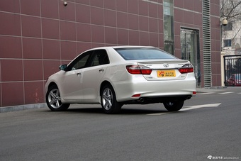 2015款凯美瑞骏瑞2.0S凌动版