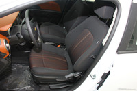 2014款爱唯欧两厢1.6L自动风尚版到店实拍