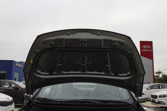 2015款起亚K3 1.6L手动GL