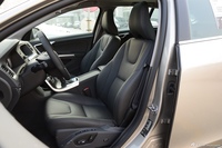 2016款沃尔沃V60 2.0T自动 T5 智逸版