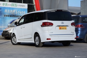 2016款上汽大通G10 2.0T手动豪华版