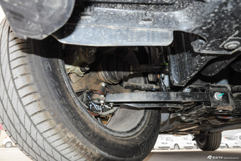 2014款中华V5 1.5T手动两驱运动型