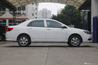 2015款比亚迪全新F3节能版1.5L手动舒适型