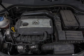 2015款迈腾2.0TSI自动改款旗舰型