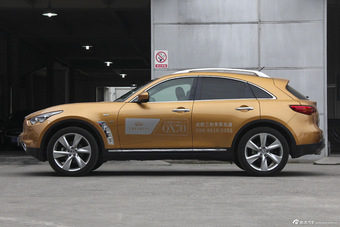 2013款英菲尼迪QX70 3.7L超越版