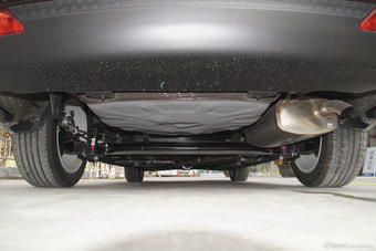 2016款吉利帝豪1.5L自动三厢向上版