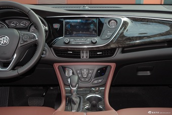 2015款昂科威20T两驱精英型